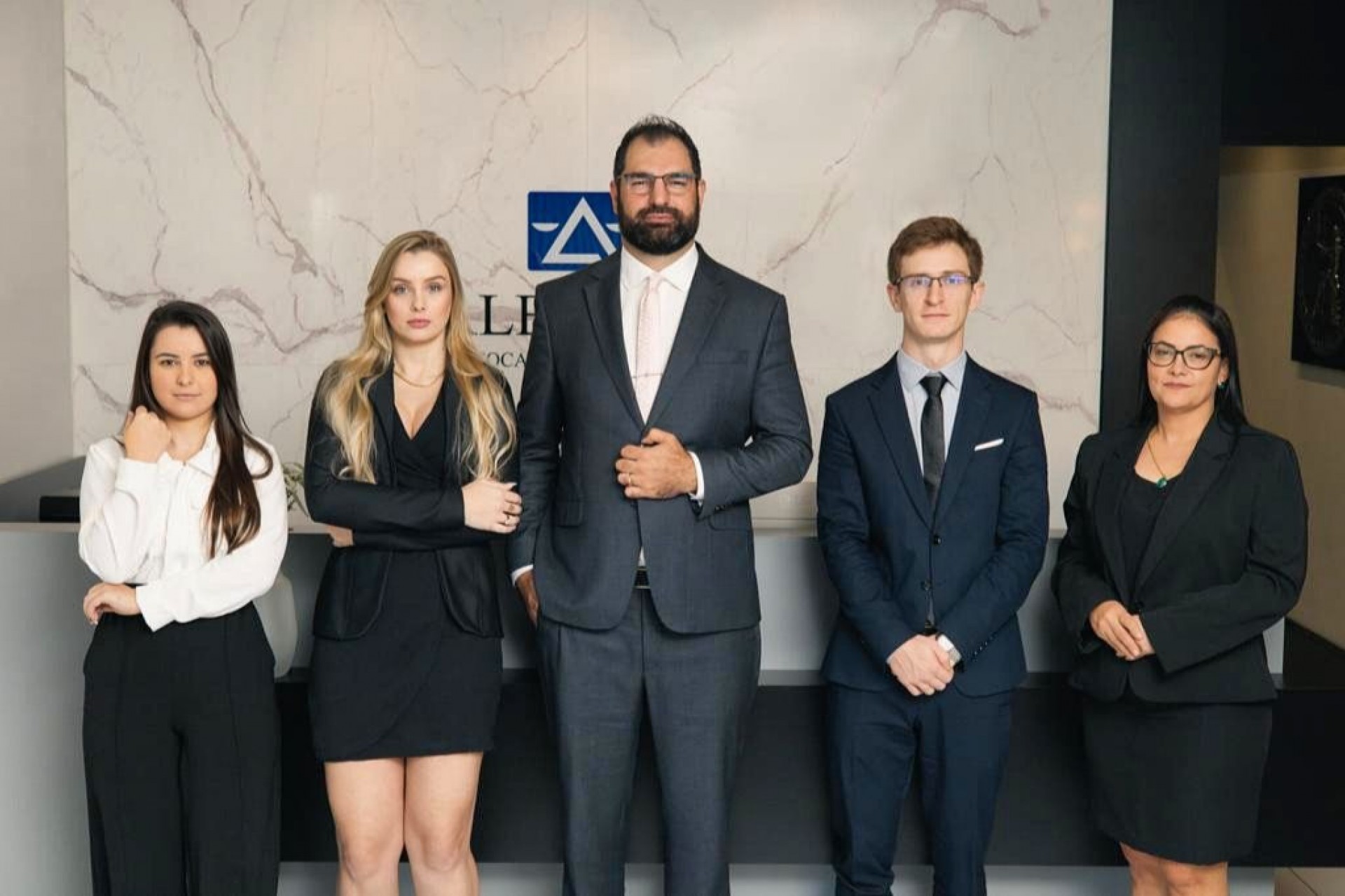 Equipe profissional da Veja Benefícios